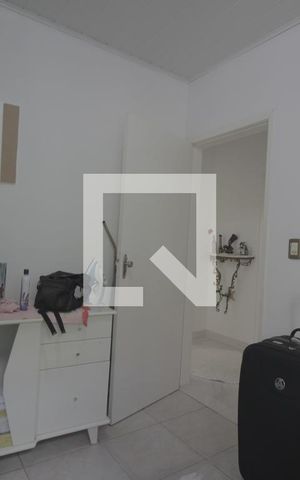 Casa para alugar com 83m², 3 quartos e 2 vagasQuarto 2