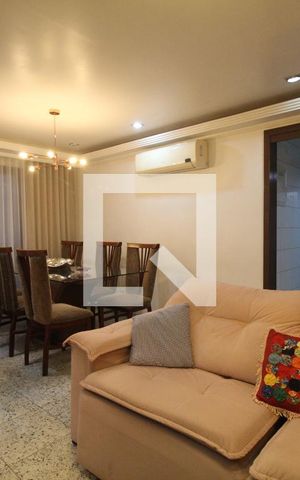 Apartamento à venda com 95m², 3 quartos e 1 vaga Apartamento à venda com 95m², 3 quartos e 1 vagaSala