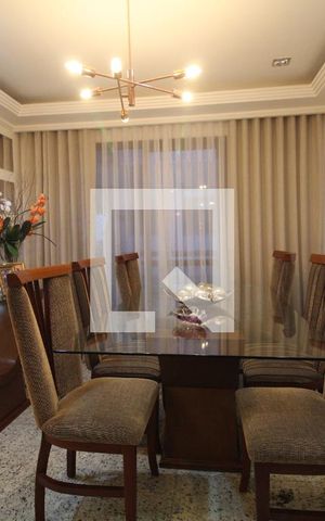 Apartamento à venda com 95m², 3 quartos e 1 vaga Apartamento à venda com 95m², 3 quartos e 1 vagaSala