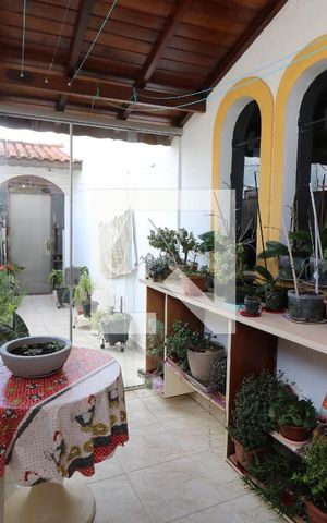 Casa à venda com 650m², 3 quartos e 6 vagasQuintal