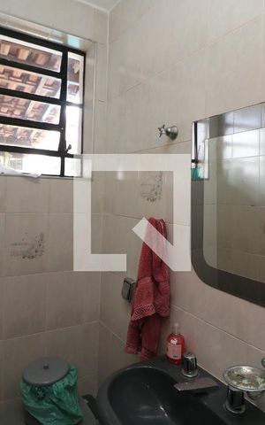 Casa à venda com 650m², 3 quartos e 6 vagasBanheiro Churrasqueira