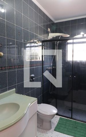 Casa à venda com 650m², 3 quartos e 6 vagasBanheiro