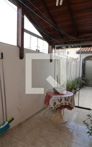 Casa à venda com 650m², 3 quartos e 6 vagasQuintal