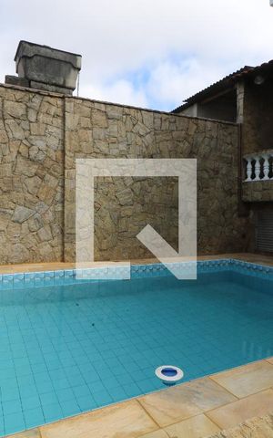 Casa à venda com 650m², 3 quartos e 6 vagasPiscina