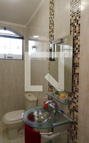 Casa à venda com 650m², 3 quartos e 6 vagasLavabo