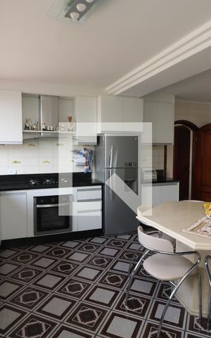 Casa à venda com 650m², 3 quartos e 6 vagasCozinha
