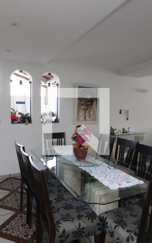 Casa à venda com 650m², 3 quartos e 6 vagasSala de Jantar