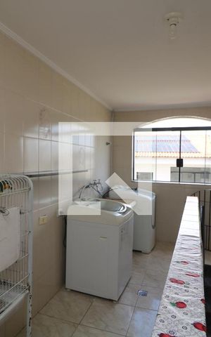 Casa à venda com 650m², 3 quartos e 6 vagasÁrea de Serviço