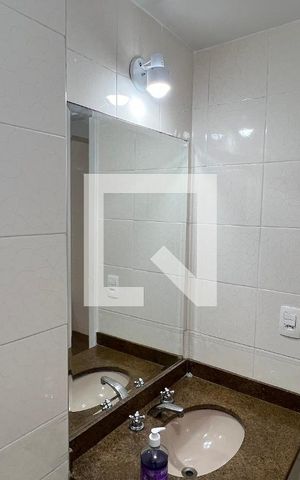 Apartamento à venda com 55m², 1 quarto e 2 vagas Apartamento à venda com 55m², 1 quarto e 2 vagasBanheiro