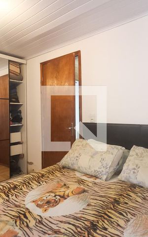 Casa à venda com 95m², 3 quartos e 2 vagas Casa à venda com 95m², 3 quartos e 2 vagasSuite