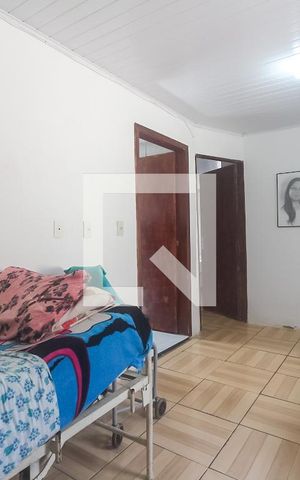 Casa à venda com 95m², 3 quartos e 2 vagas Casa à venda com 95m², 3 quartos e 2 vagasSala