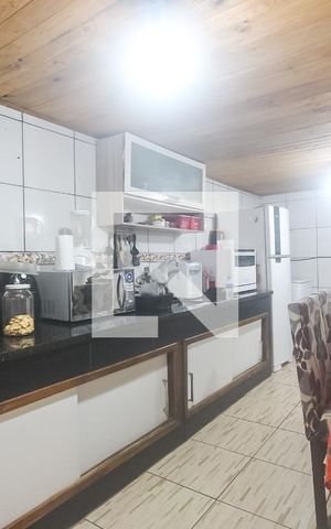 Casa à venda com 95m², 3 quartos e 2 vagas Casa à venda com 95m², 3 quartos e 2 vagasCozinha