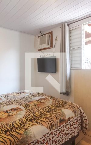Casa à venda com 95m², 3 quartos e 2 vagas Casa à venda com 95m², 3 quartos e 2 vagasSuite