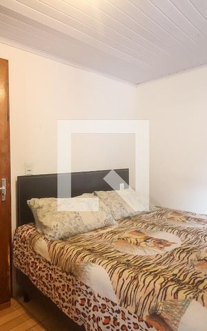 Casa à venda com 95m², 3 quartos e 2 vagas Casa à venda com 95m², 3 quartos e 2 vagasSuite