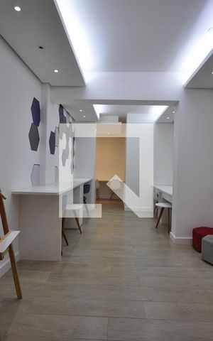 Apartamento à venda com 42m², 2 quartos e sem vagaÁrea comum