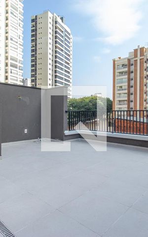 Casa de condomínio à venda com 170m², 3 quartos e 2 vagas Casa de condomínio à venda com 170m², 3 quartos e 2 vagasTerraço