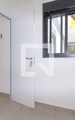 Casa de condomínio à venda com 170m², 3 quartos e 2 vagas Casa de condomínio à venda com 170m², 3 quartos e 2 vagasQuarto 1