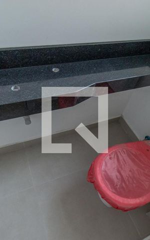 Casa de condomínio à venda com 170m², 3 quartos e 2 vagas Casa de condomínio à venda com 170m², 3 quartos e 2 vagasLavabo