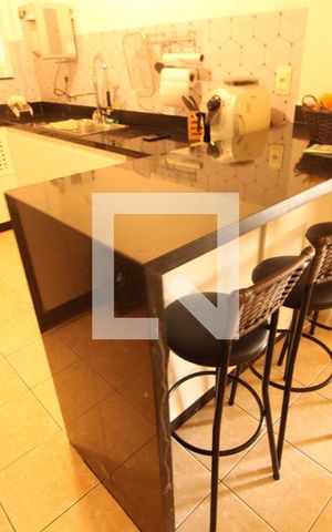 Apartamento para alugar com 65m², 2 quartos e 1 vagaCozinha