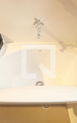 Apartamento para alugar com 40m², 2 quartos e 1 vagaÁrea de Serviço