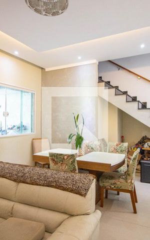 Casa para alugar com 700m², 3 quartos e 5 vagasSala