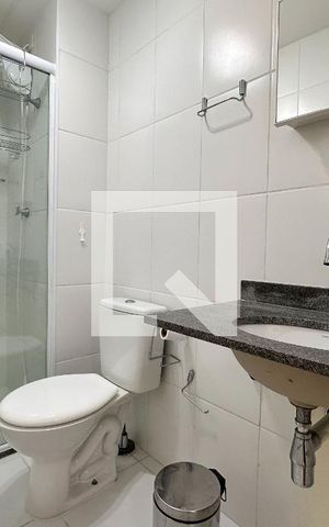 Apartamento para alugar com 33m², 1 quarto e sem vaga Apartamento para alugar com 33m², 1 quarto e sem vagaBanheiro