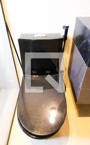 Apartamento à venda com 98m², 2 quartos e 1 vaga Apartamento à venda com 98m², 2 quartos e 1 vagaBanheiro de Suíte 2