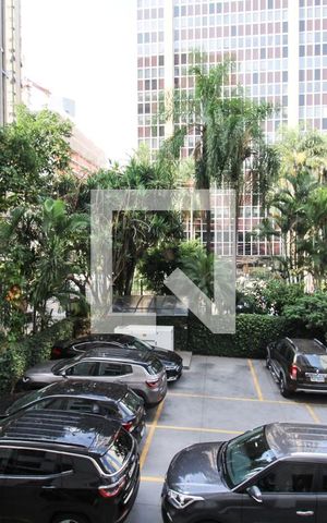 Apartamento à venda com 98m², 2 quartos e 1 vaga Apartamento à venda com 98m², 2 quartos e 1 vagaVista