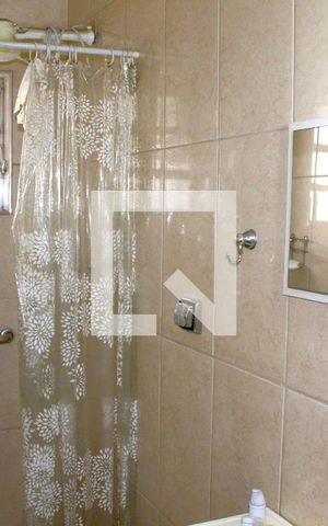 Casa à venda com 200m², 4 quartos e 1 vagaBanheiro da Suíte