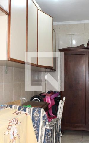 Casa à venda com 200m², 4 quartos e 1 vagaAntiga Área de Serviço desativada