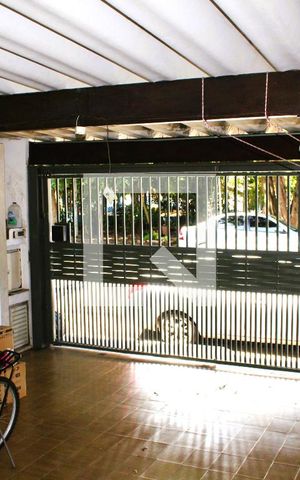 Casa à venda com 200m², 4 quartos e 1 vagaGaragem