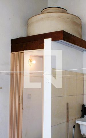 Casa à venda com 200m², 4 quartos e 1 vagaÁrea de Serviço