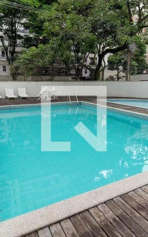 Apartamento à venda com 165m², 4 quartos e 3 vagas Apartamento à venda com 165m², 4 quartos e 3 vagasPiscina