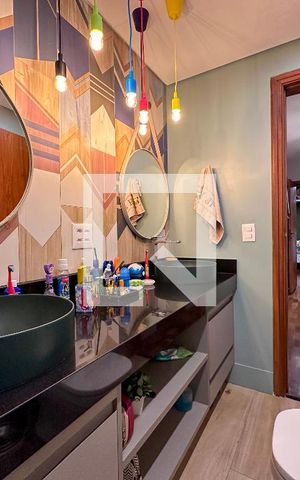 Apartamento à venda com 165m², 4 quartos e 3 vagasBanheiro Social