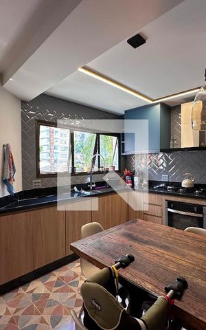 Apartamento à venda com 165m², 4 quartos e 3 vagasCozinha