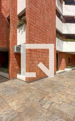 Apartamento à venda com 165m², 4 quartos e 3 vagas Apartamento à venda com 165m², 4 quartos e 3 vagasÁrea Comum