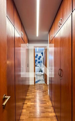 Apartamento à venda com 165m², 4 quartos e 3 vagasCloset Suíte 1