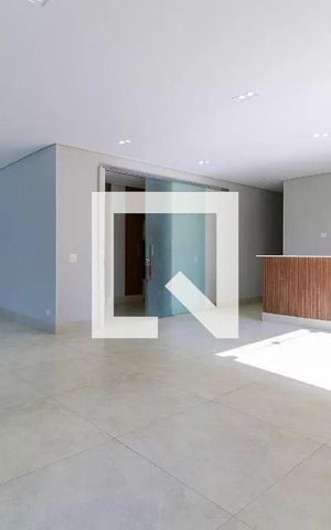 Apartamento à venda com 165m², 4 quartos e 3 vagas Apartamento à venda com 165m², 4 quartos e 3 vagasÁrea Comum - Salão de Festas