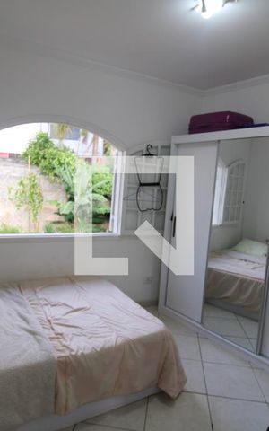 Casa à venda com 200m², 4 quartos e 3 vagasQuarto 3