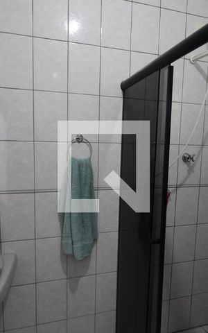 Casa à venda com 200m², 4 quartos e 3 vagasBanheiro 1