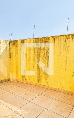 Casa à venda com 225m², 3 quartos e 5 vagas Casa à venda com 225m², 3 quartos e 5 vagasQuintal