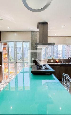 Casa à venda com 225m², 3 quartos e 5 vagas Casa à venda com 225m², 3 quartos e 5 vagasCozinha