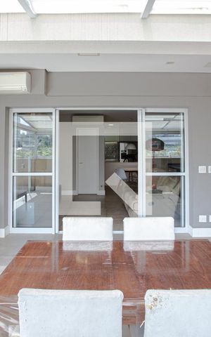 Apartamento à venda com 150m², 2 quartos e 3 vagas Apartamento à venda com 150m², 2 quartos e 3 vagasVARANDA GOURMET