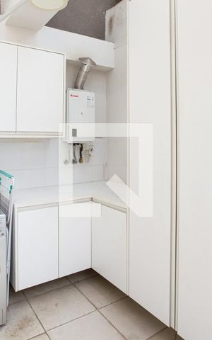 Apartamento à venda com 150m², 2 quartos e 3 vagas Apartamento à venda com 150m², 2 quartos e 3 vagasLAVANDERIA