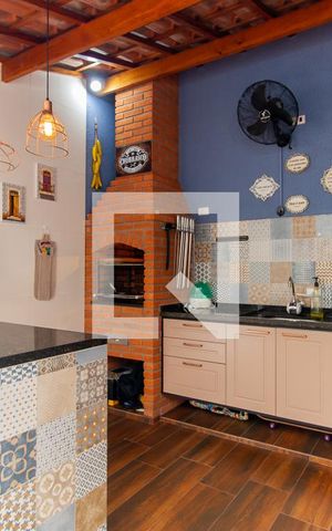 Casa à venda com 150m², 3 quartos e 2 vagas Casa à venda com 150m², 3 quartos e 2 vagasÁrea de Lazer
