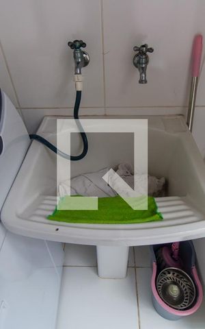 Casa à venda com 150m², 3 quartos e 2 vagas Casa à venda com 150m², 3 quartos e 2 vagasÁrea de Serviço