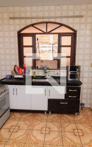 Casa à venda com 300m², 5 quartos e 3 vagas Casa à venda com 300m², 5 quartos e 3 vagasCozinha