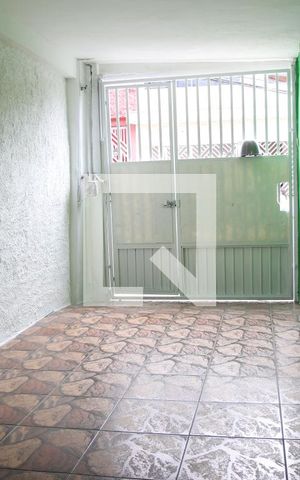 Casa para alugar com 80m², 2 quartos e 1 vagaGaragem