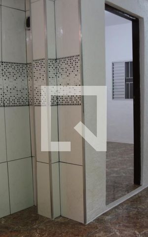 Casa para alugar com 80m², 2 quartos e 1 vagaSala