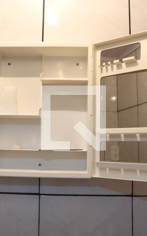 Casa para alugar com 80m², 2 quartos e 1 vagaBanheiro da Suíte